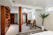 Photo 3 for 2807 E Morningside Dr