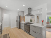 Photo 3 for 1028 E Elgin Ave