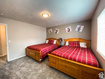 Photo 5 for 918 N Newberg Dr #4