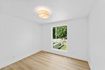 Photo 3 for 2096 E Linden Cir