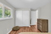 Photo 3 for 1124 E Webster Dr
