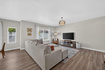 Photo 2 for 846 W Wellington Ave