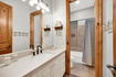 Photo 4 for 5083 S Clarenden Pl