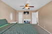 Photo 3 for 5635 W Walnut Cir
