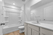 Photo 4 for 1935 E Belmont Ln #1253