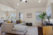 Photo 2 for 927 S Iris Ln