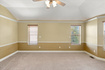 Photo 3 for 1553  Oakview Dr