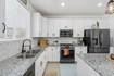 Photo 3 for 1555 W Parkview Dr