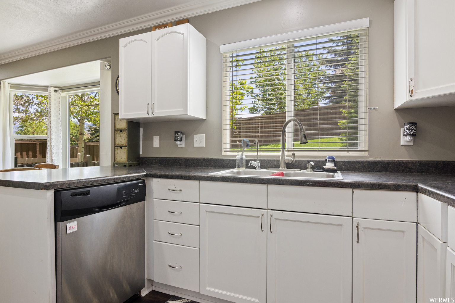 1972 E Aspen Ct Draper Ut 84020 Kitchen