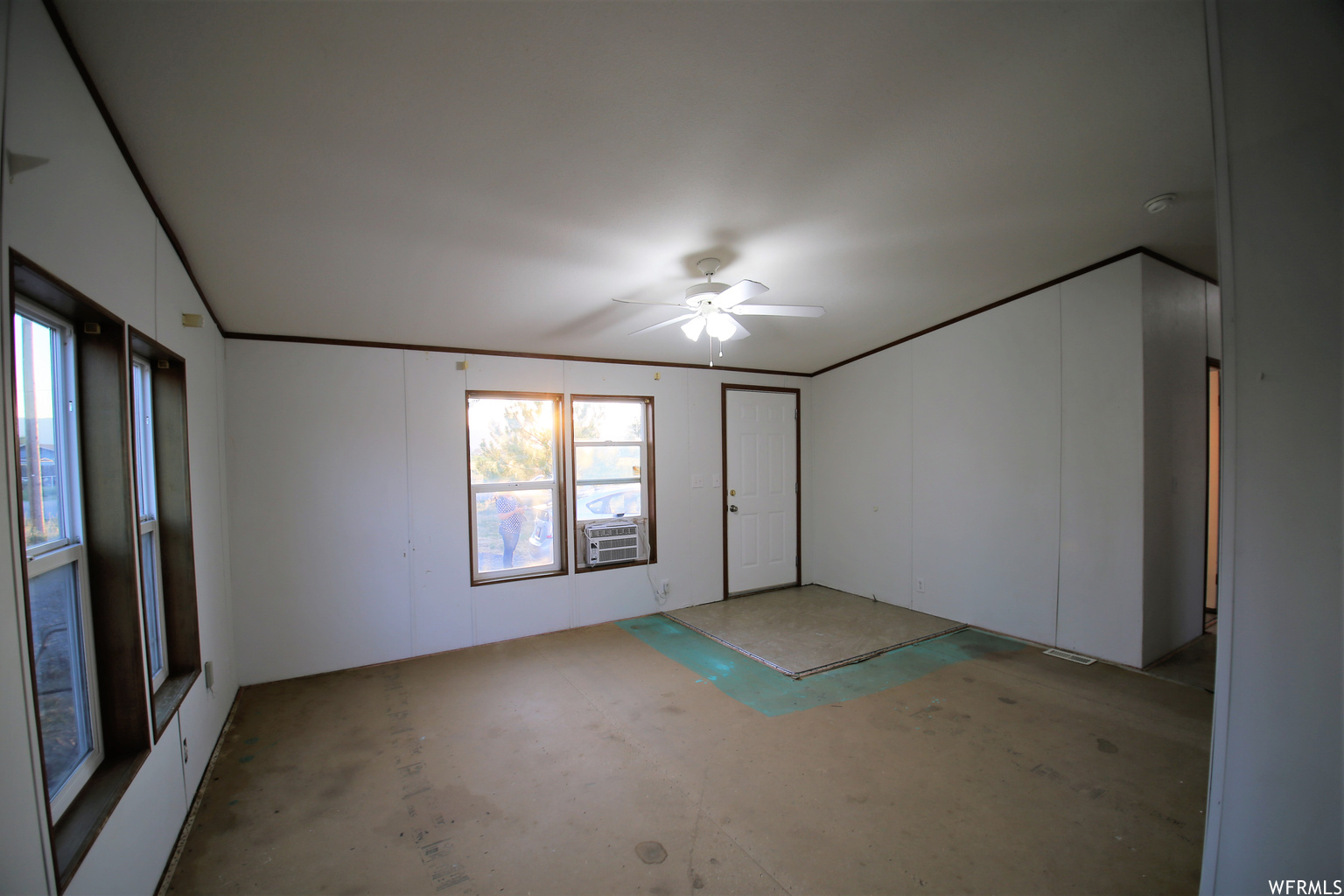 296 N Center St St Goshen UT 84633 425,000