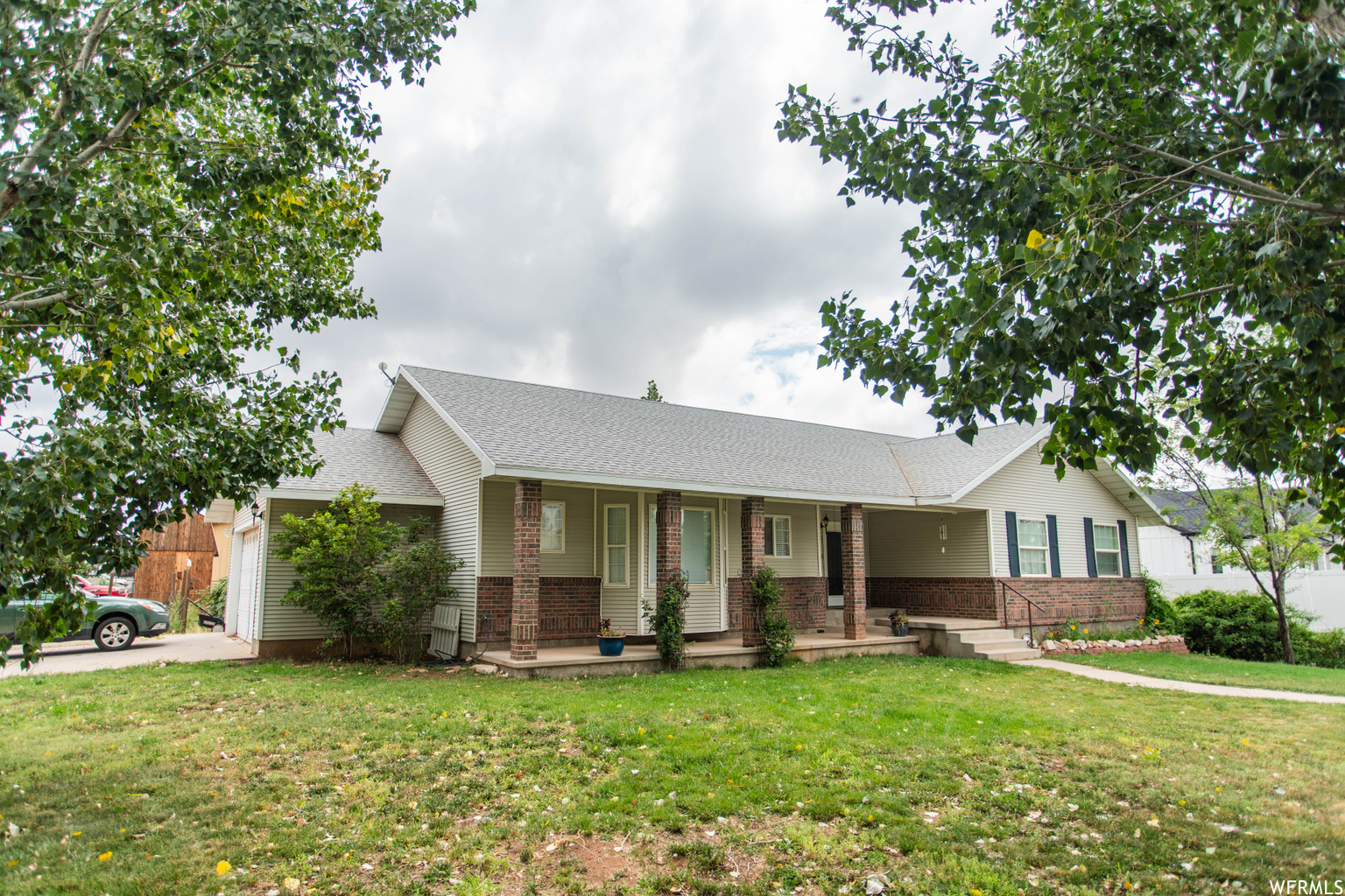 278 N 200 W Blanding UT 84511 315,000