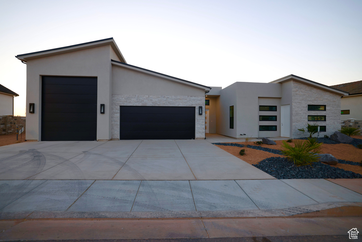 3927 S 3075 E, Holladay, UT, 84124 3927 S 3075 E, Holladay, UT, 84124
