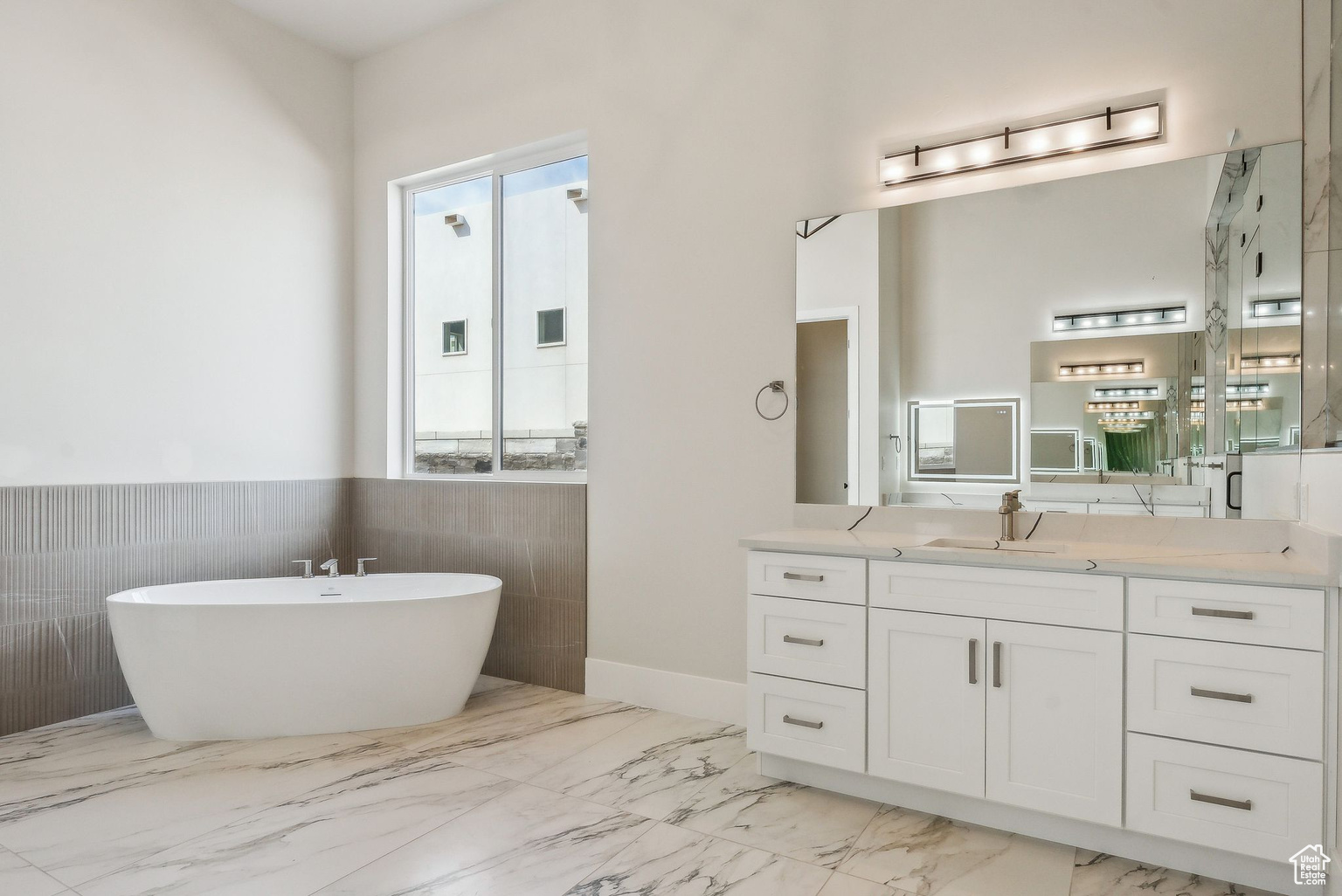 3736 S MCKENZIE LN W UNIT 140, Washington, UT, 84780