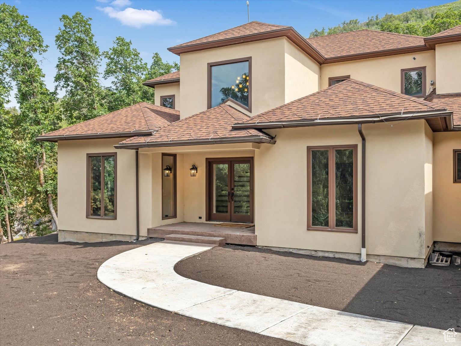 422 S MARYFIELD DR, Salt  Lake  City, UT, 84108