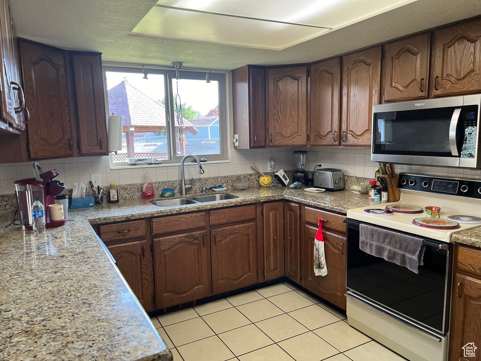 3383 W 6880 S, West  Jordan, UT, 84084