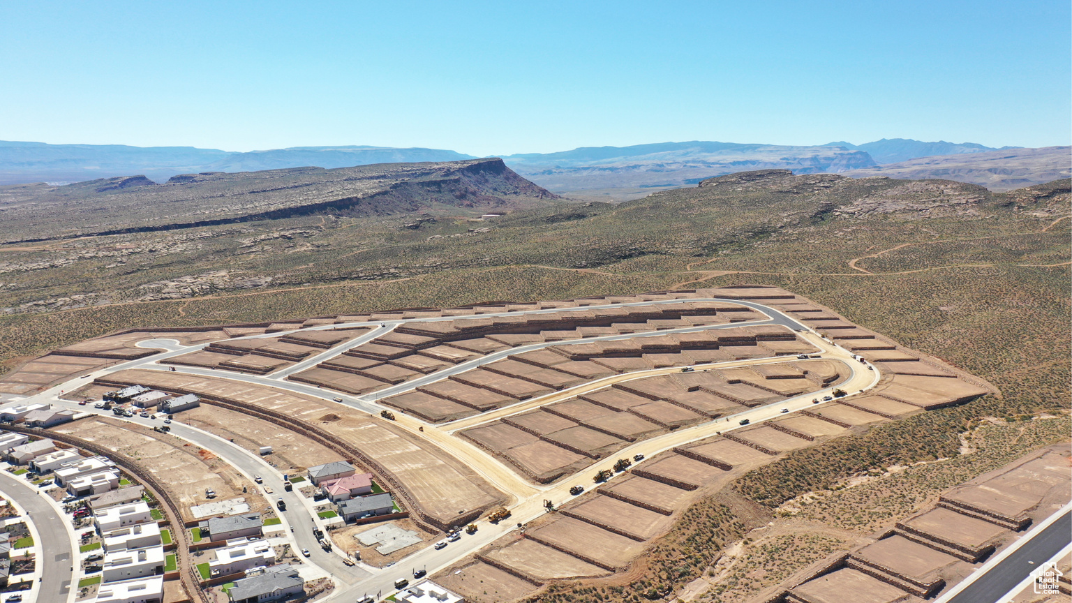 800 S DIVARIO CANYON DR E, St.  George, UT, 84770