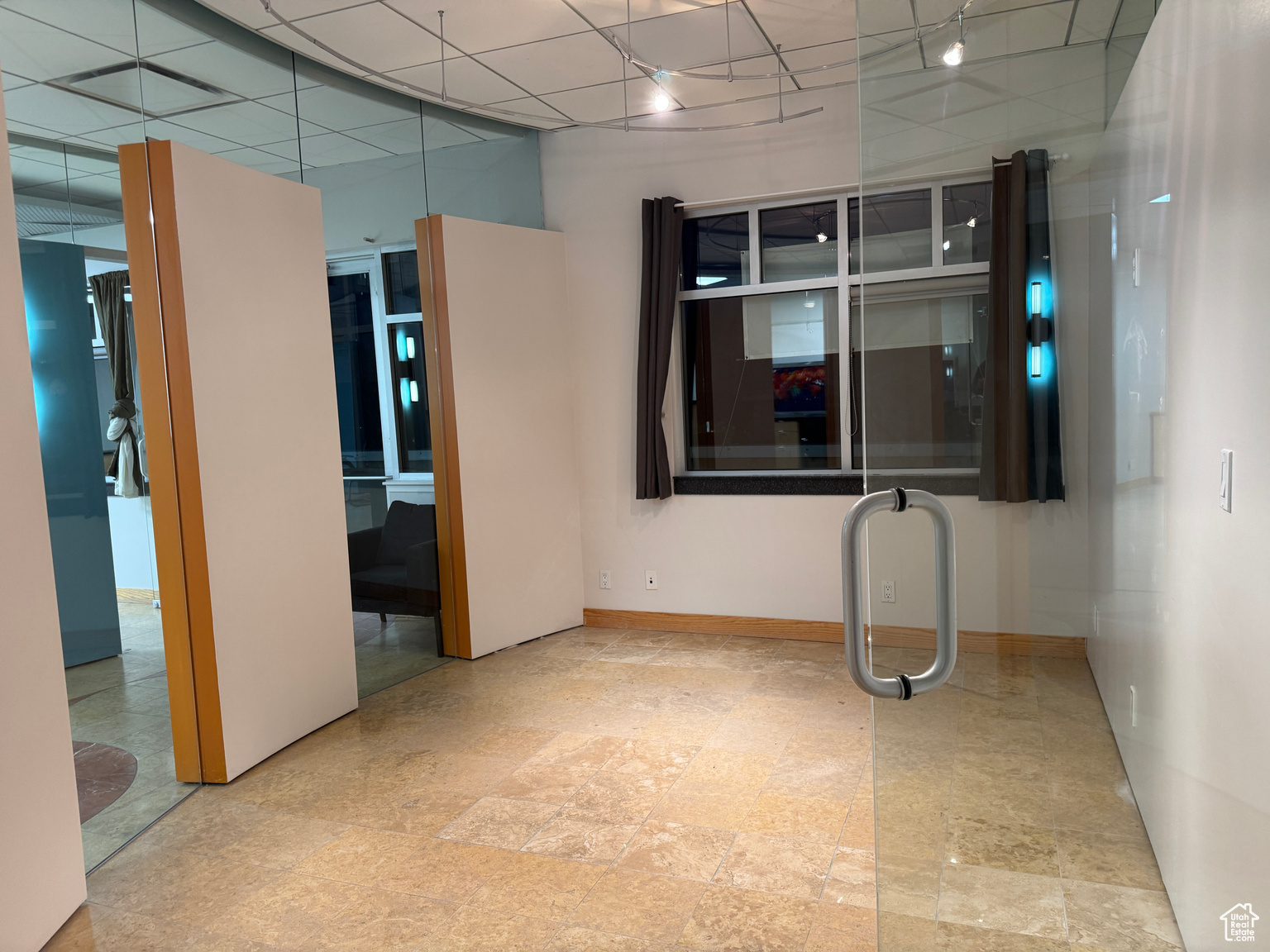 7370 S CREEK RD RD E UNIT 204, Sandy, UT, 84093