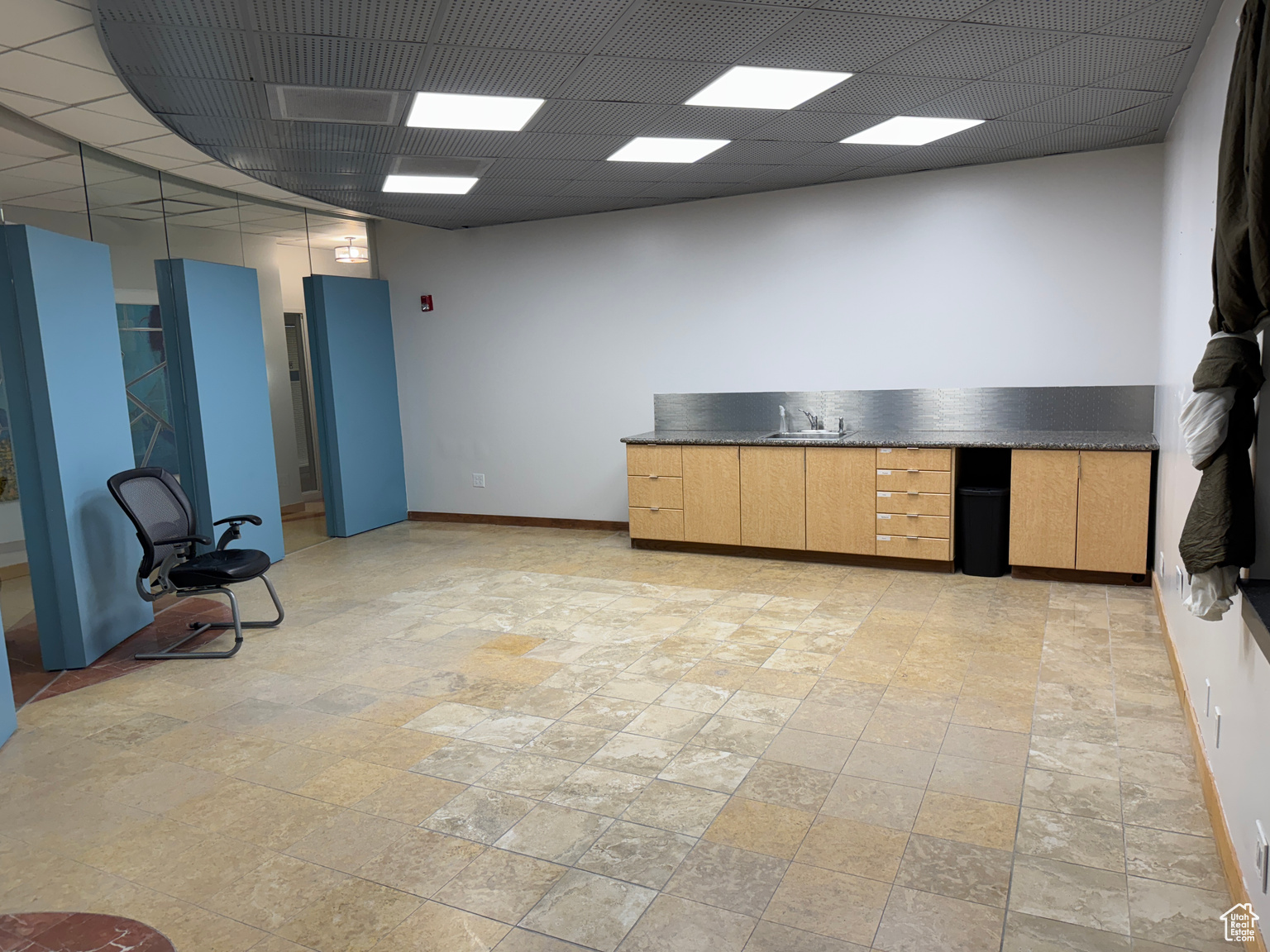 7370 S CREEK RD RD E UNIT 204, Sandy, UT, 84093