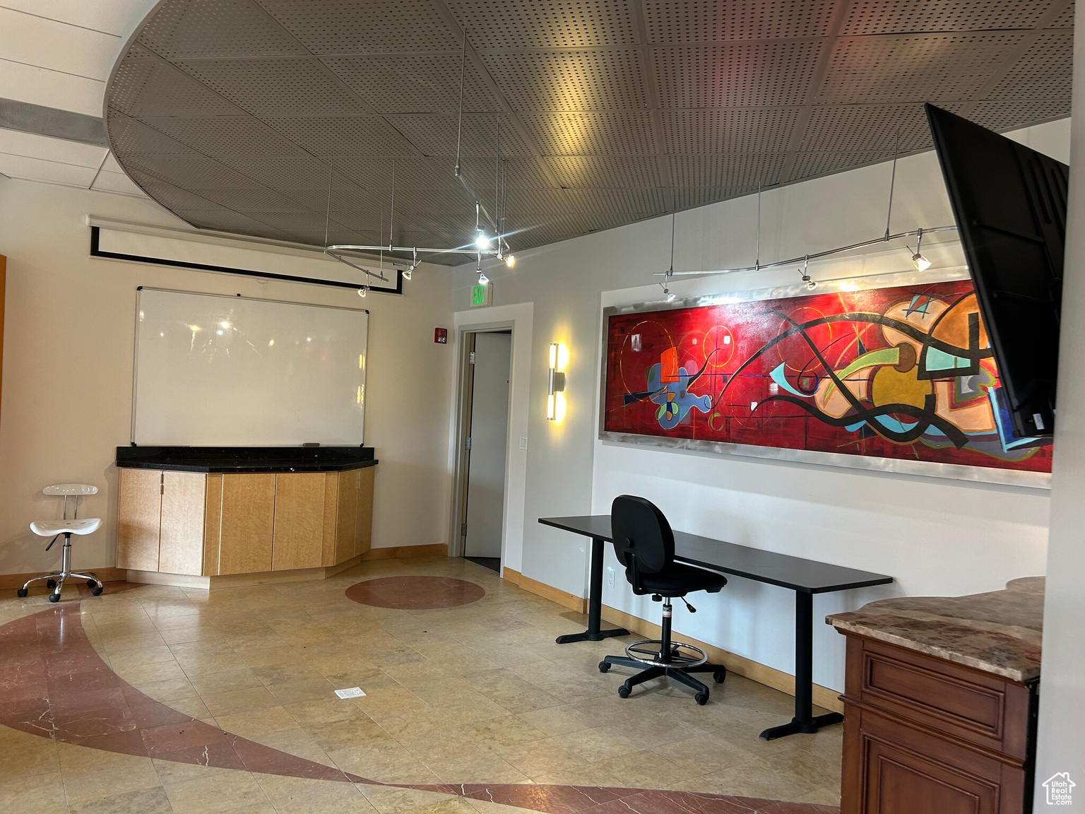 7370 S CREEK RD RD E UNIT 204, Sandy, UT, 84093