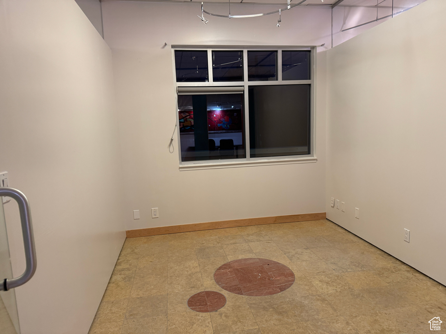 7370 S CREEK RD RD E UNIT 204, Sandy, UT, 84093