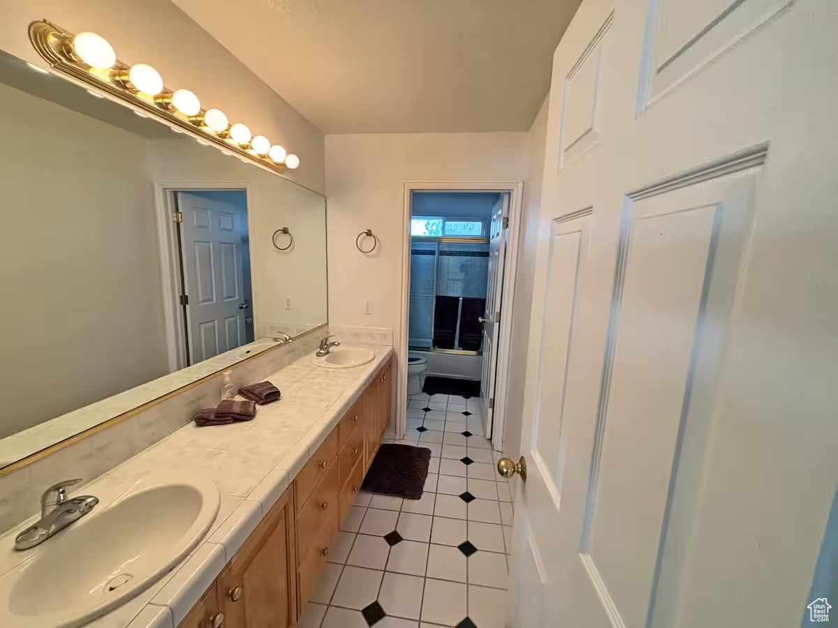 2009 E SWEETBRIAR LN, Sandy, UT, 84092