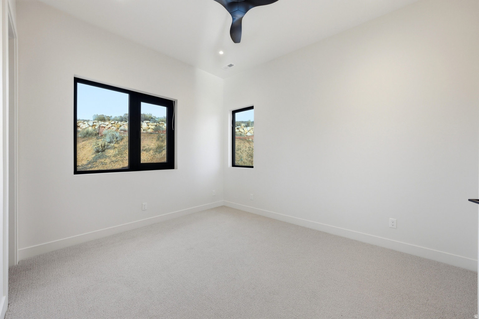 10640 N REFLECTION RDG UNIT R6, Hideout, UT, 84036