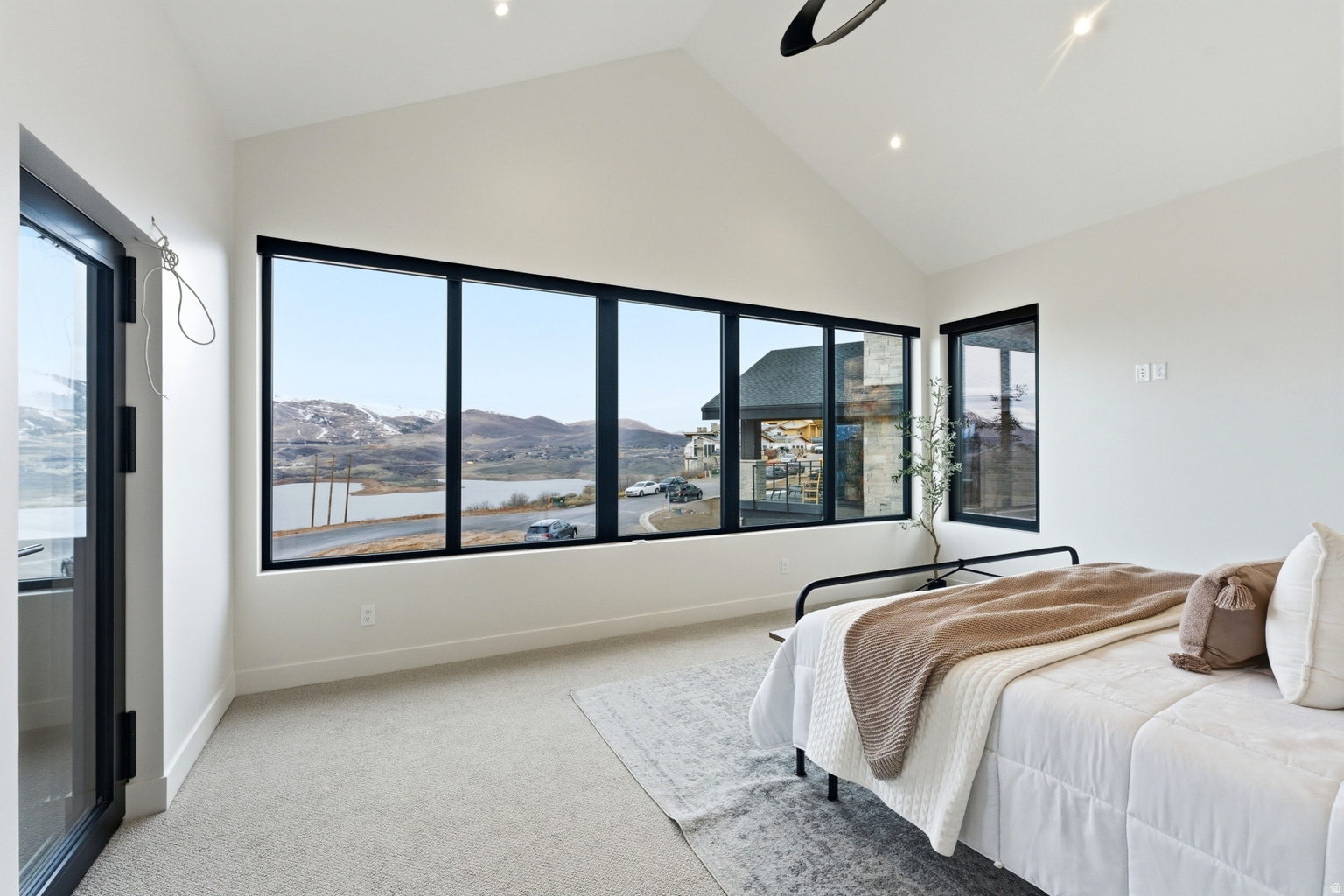 10640 N REFLECTION RDG UNIT R6, Hideout, UT, 84036