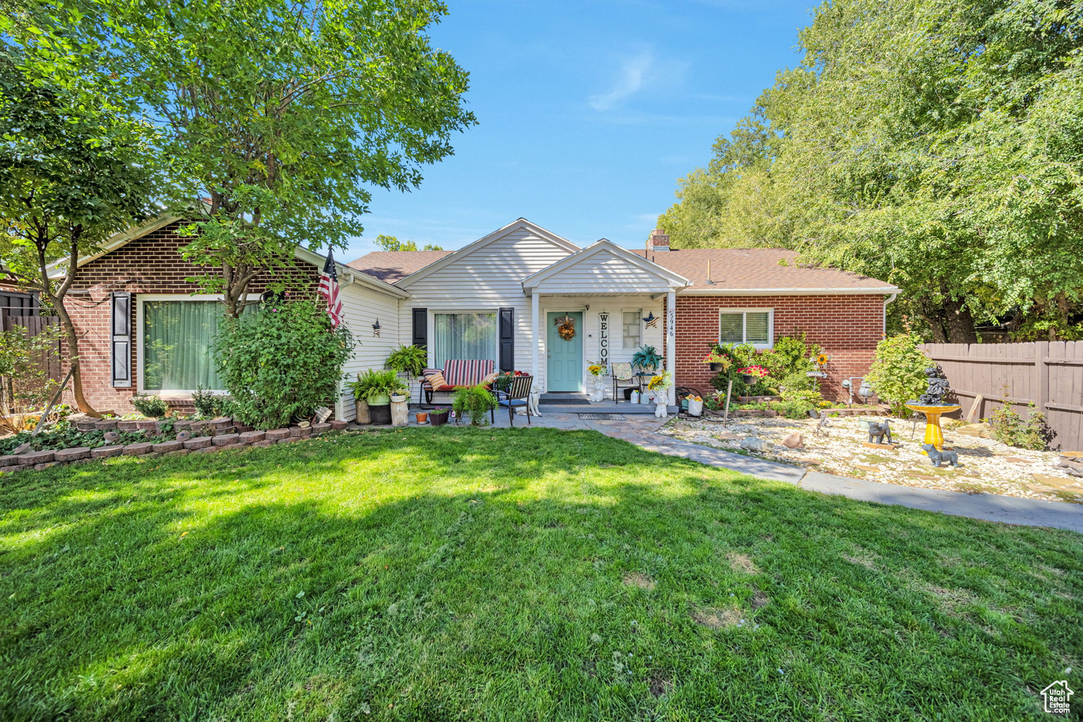 5946 S HIGHLAND DR E, Holladay, UT, 84121