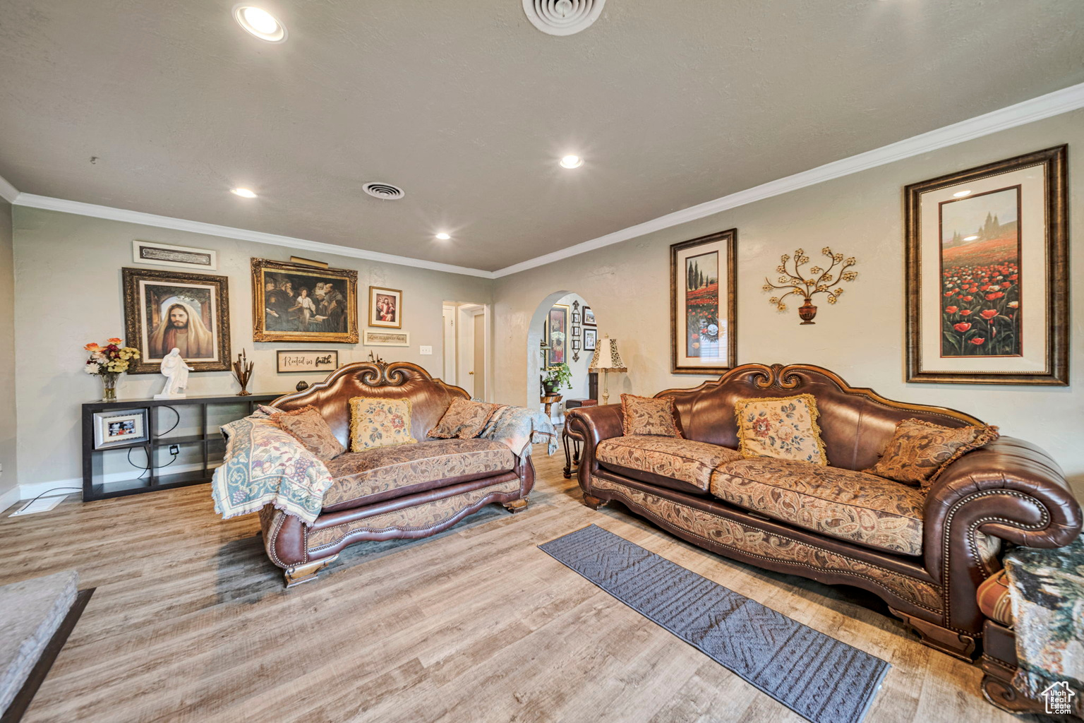 5946 S HIGHLAND DR E, Holladay, UT, 84121