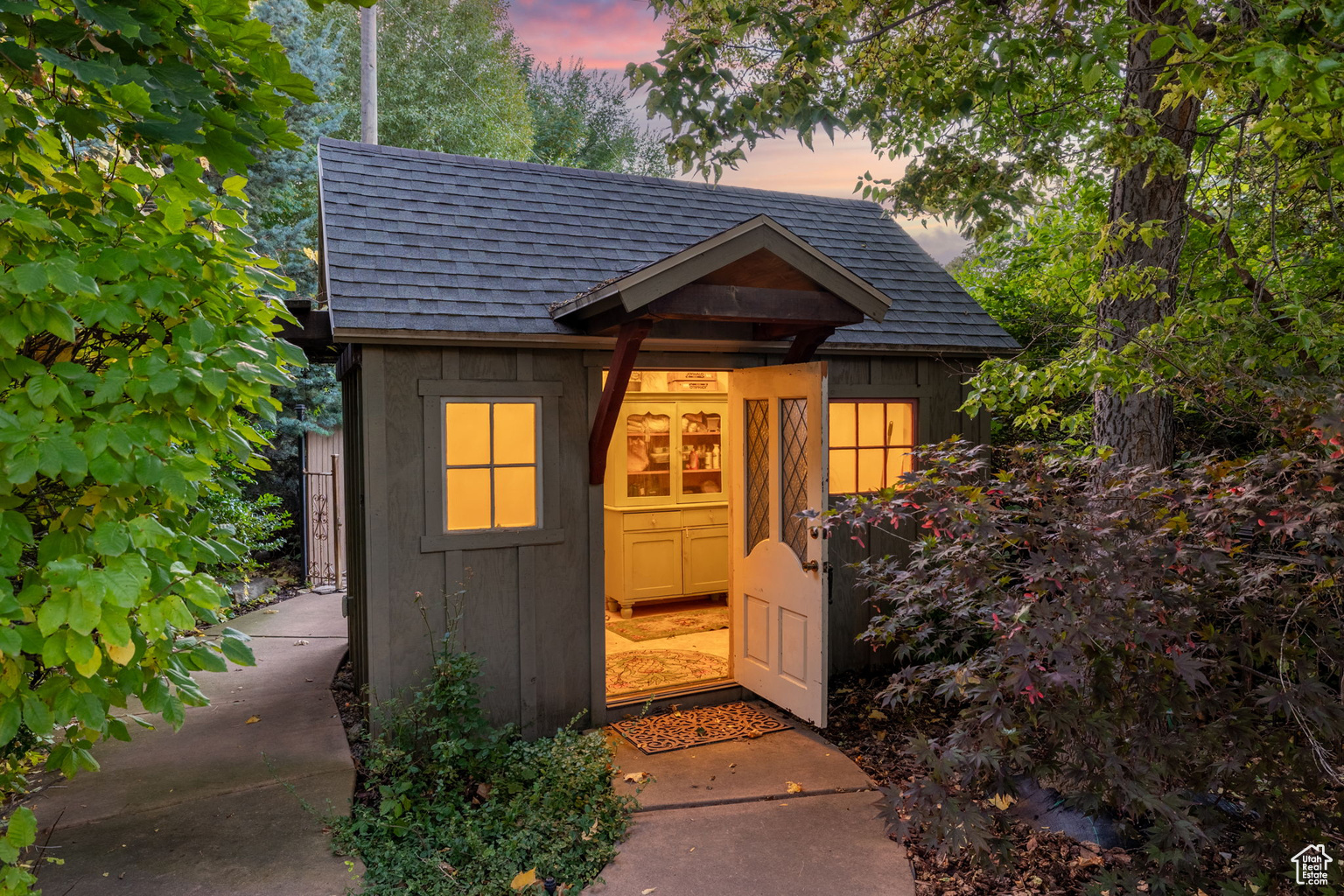 2238 E COTTONWOOD COVE LN, Cottonwood  Heights, UT, 84121