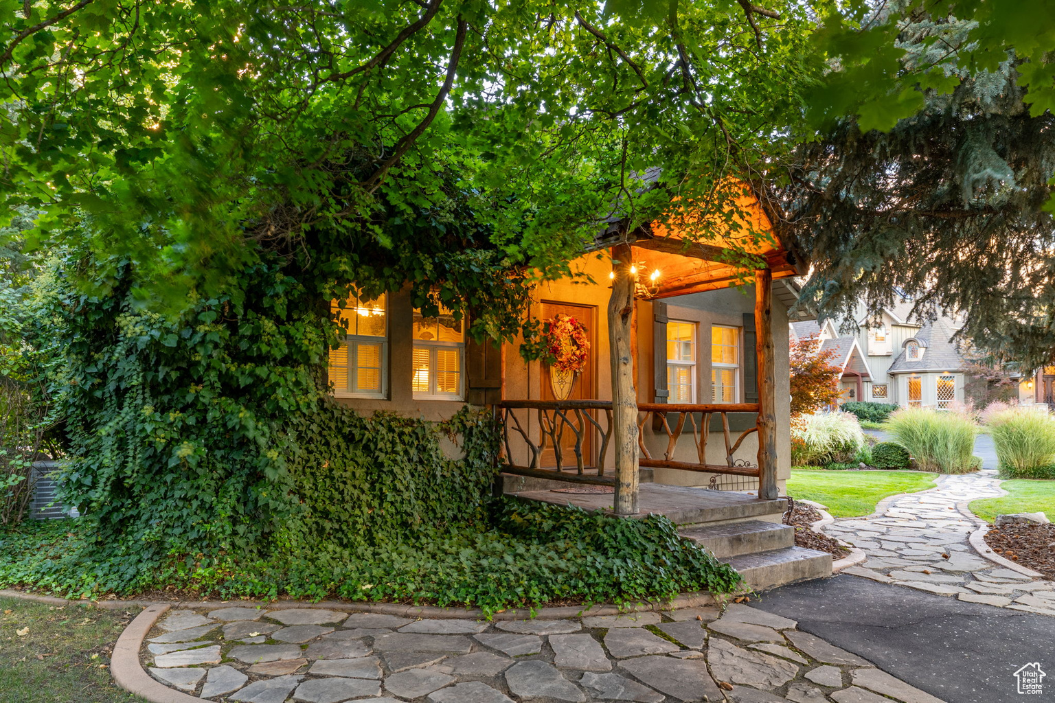 2238 E COTTONWOOD COVE LN, Cottonwood  Heights, UT, 84121