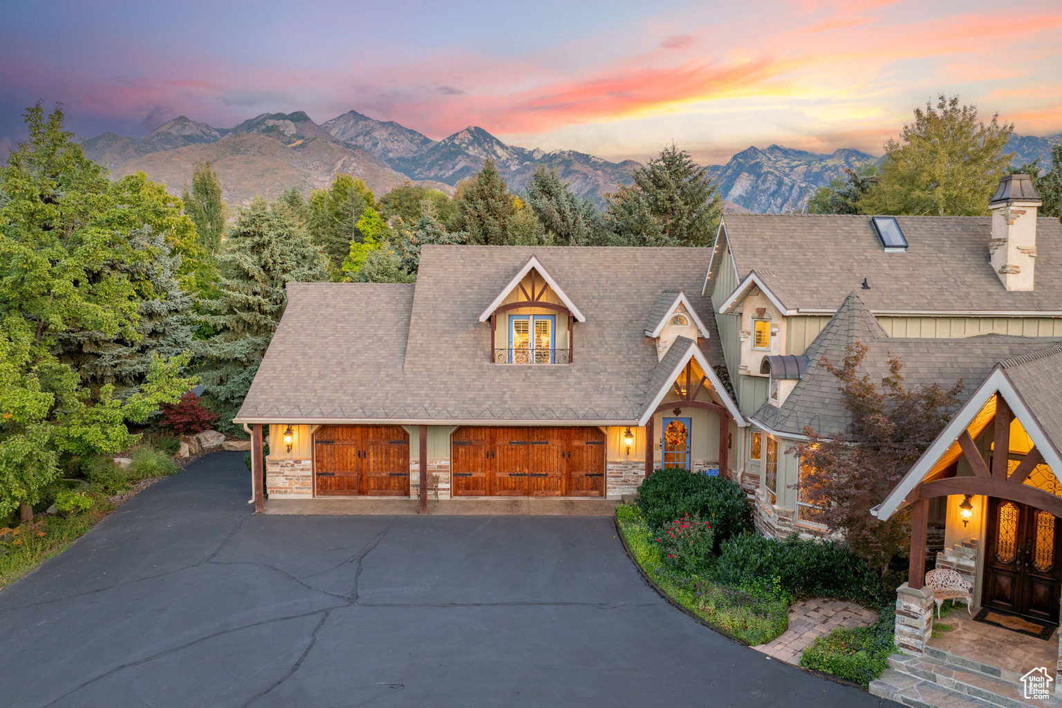 2238 E COTTONWOOD COVE LN, Cottonwood  Heights, UT, 84121