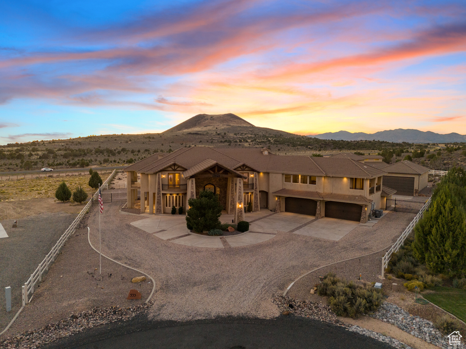 533 W CANYON TRL, Dammeron  Valley, UT, 84783