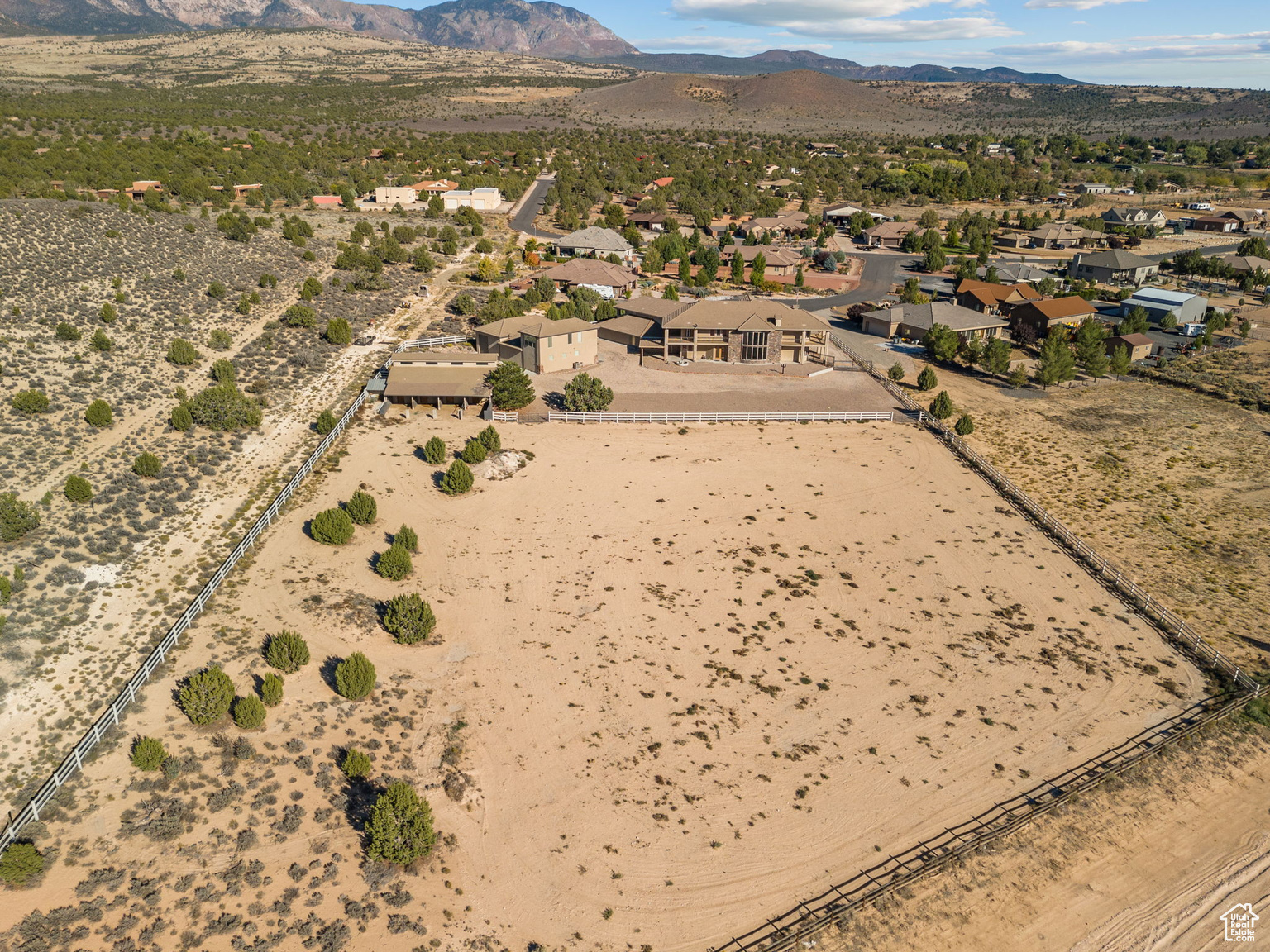 533 W CANYON TRL, Dammeron  Valley, UT, 84783