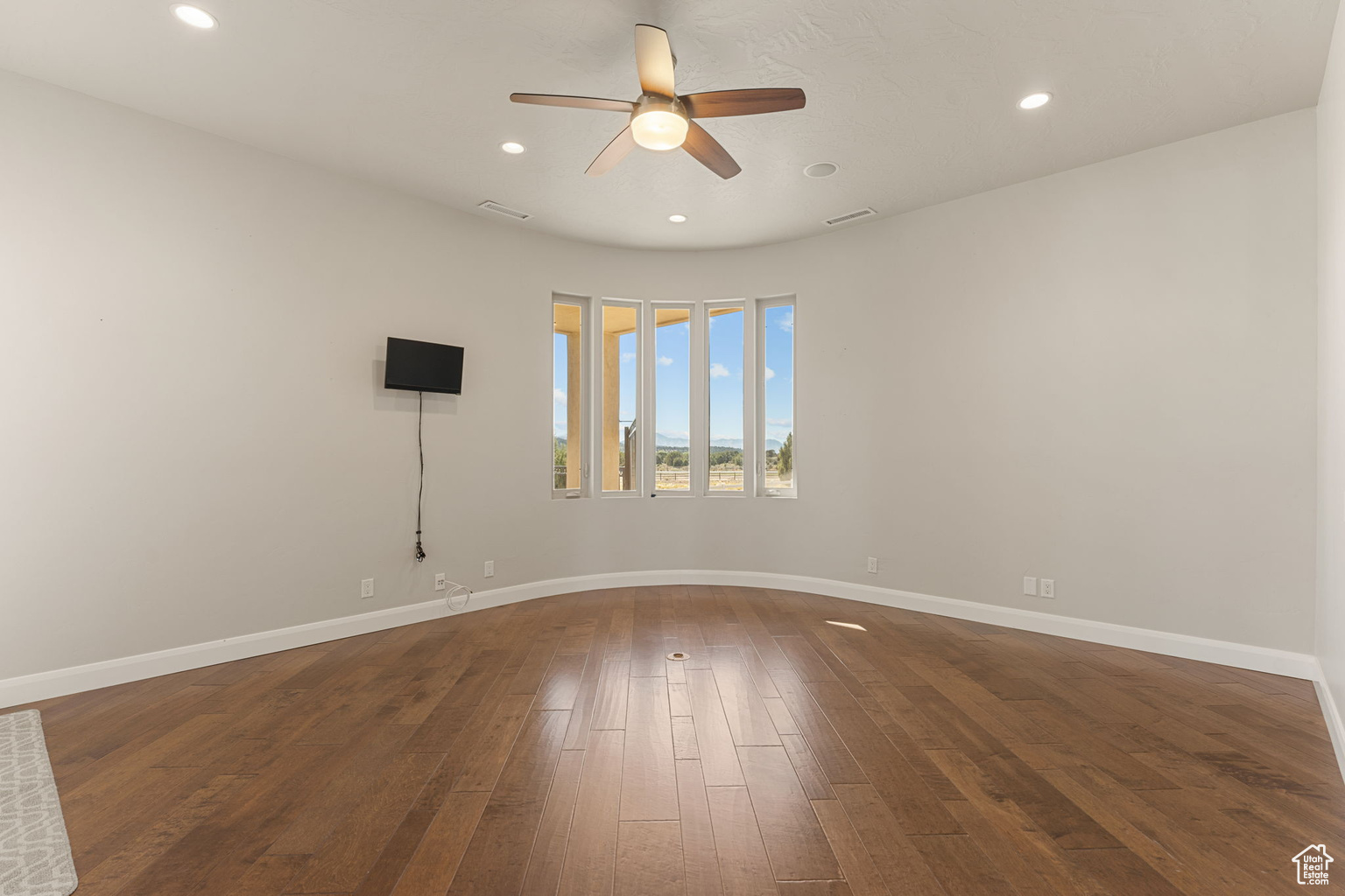 533 W CANYON TRL, Dammeron  Valley, UT, 84783