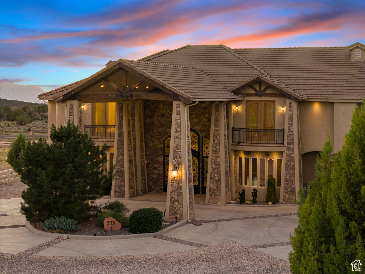 533 W CANYON TRL, Dammeron  Valley, UT, 84783