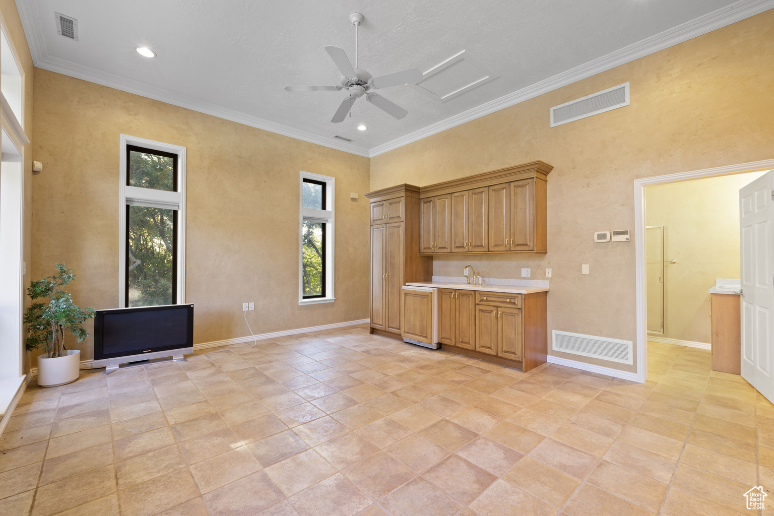 5210 SKYLINE PKWY, Ogden, UT, 84403