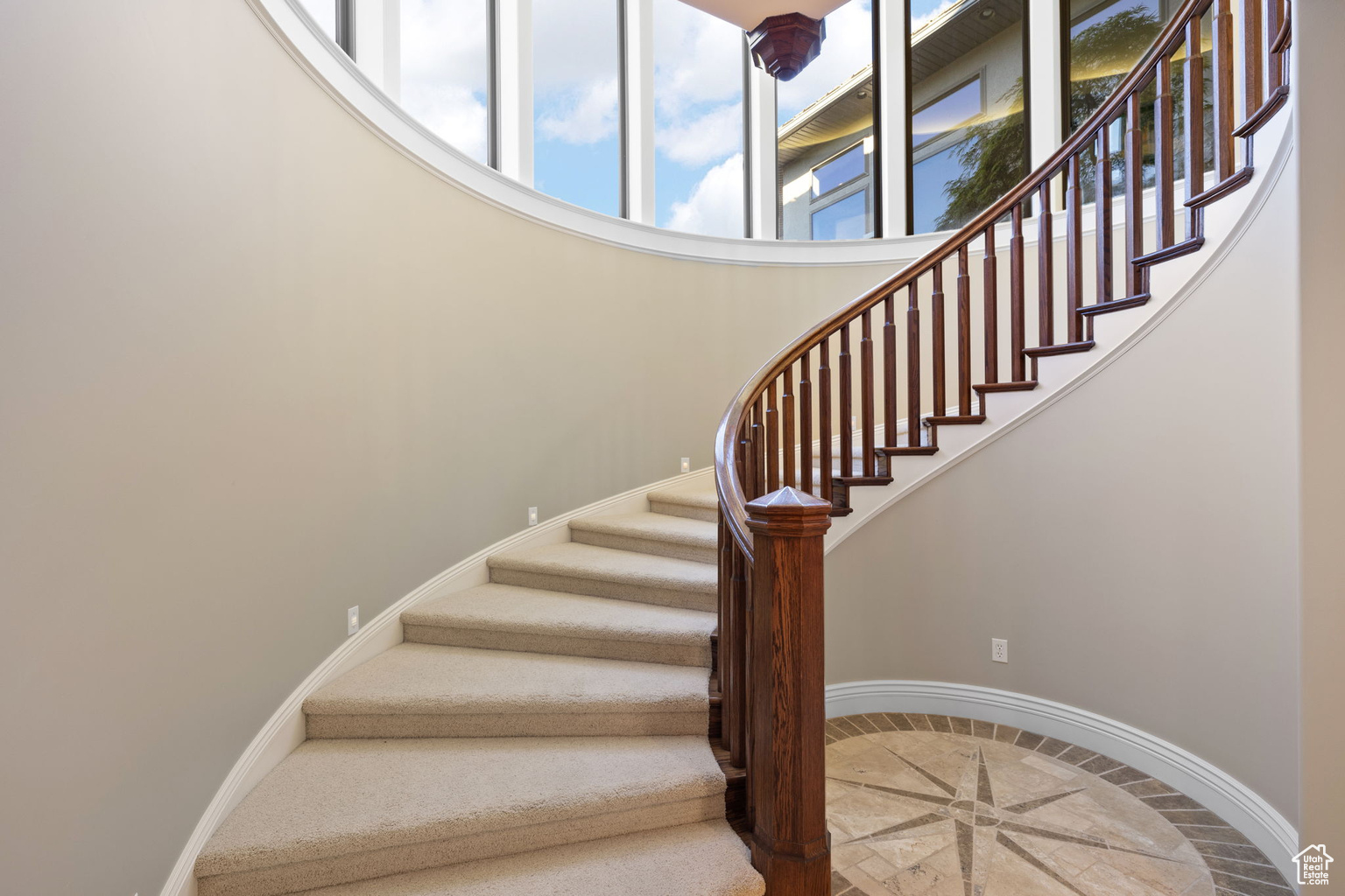 5210 SKYLINE PKWY, Ogden, UT, 84403