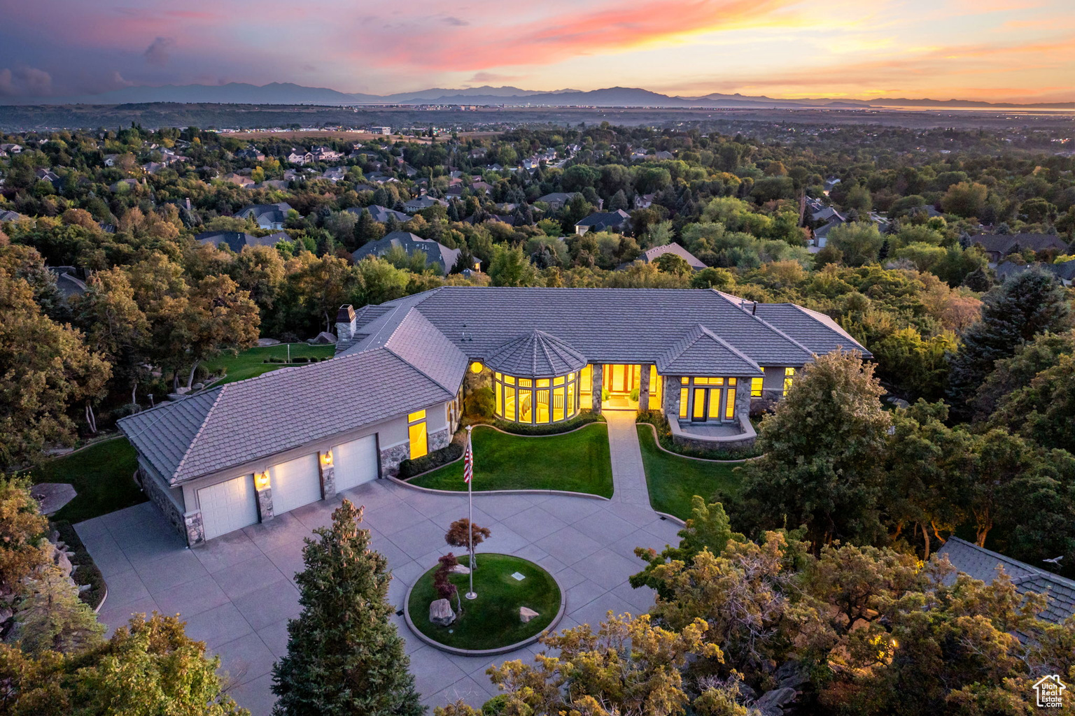 5210 SKYLINE PKWY, Ogden, UT, 84403