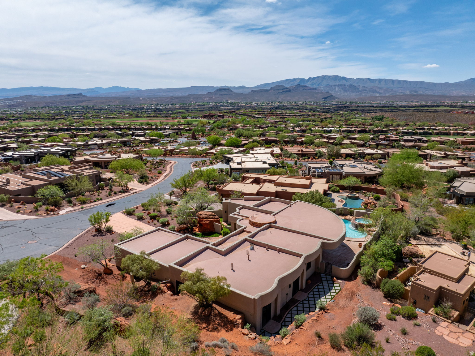 2226 W LOMAKI CIR, St.  George, UT, 84770