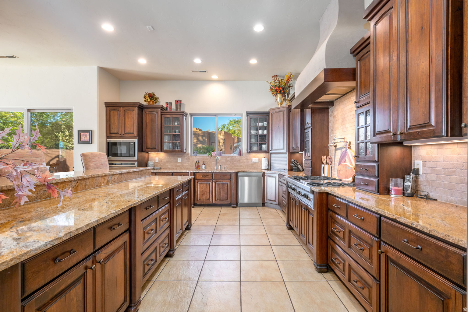 2226 W LOMAKI CIR, St.  George, UT, 84770