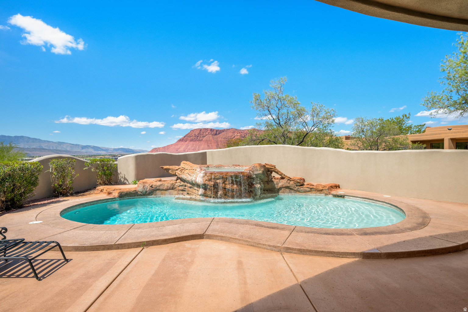 2226 W LOMAKI CIR, St.  George, UT, 84770