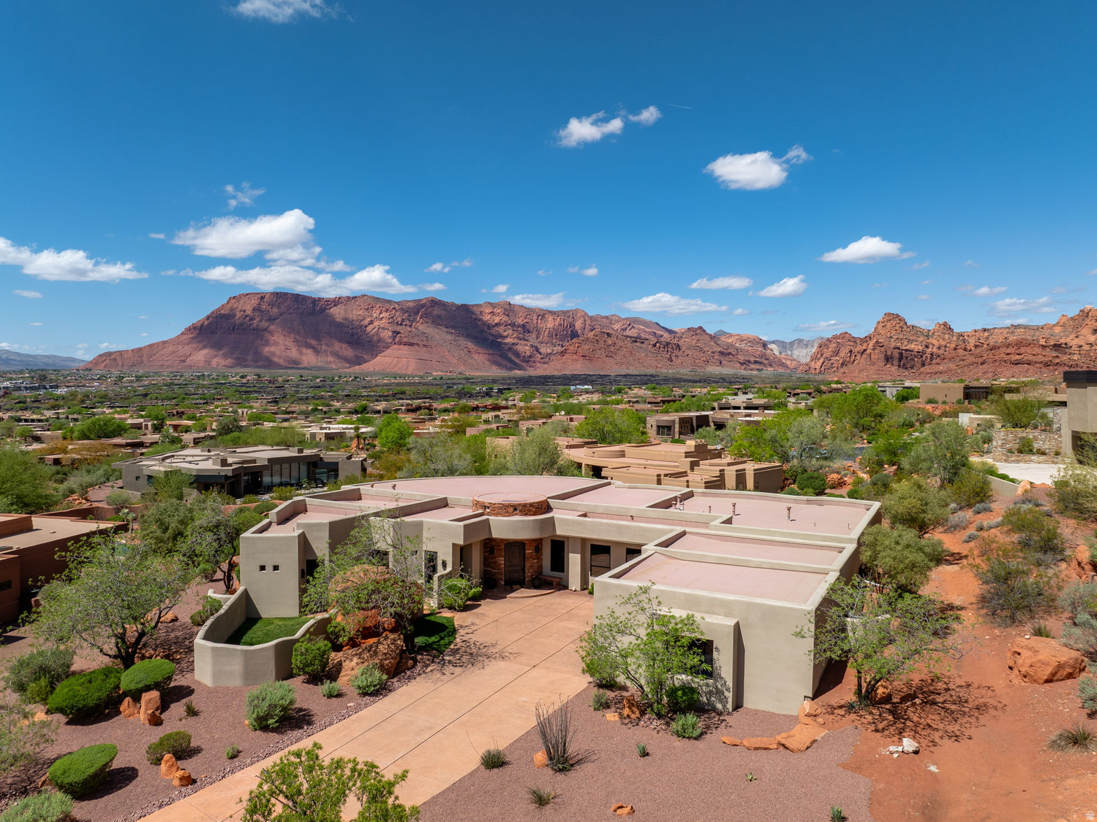 2226 W LOMAKI CIR, St.  George, UT, 84770