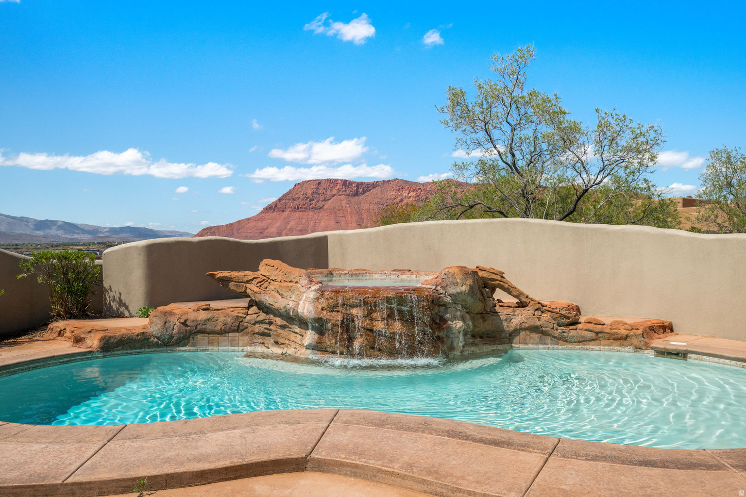 2226 W LOMAKI CIR, St.  George, UT, 84770