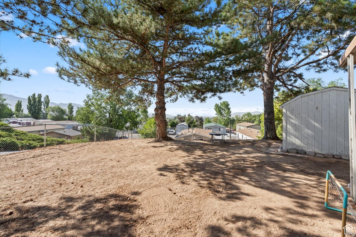 2875 N HILL FIELD RD UNIT 17, Layton, UT, 84041