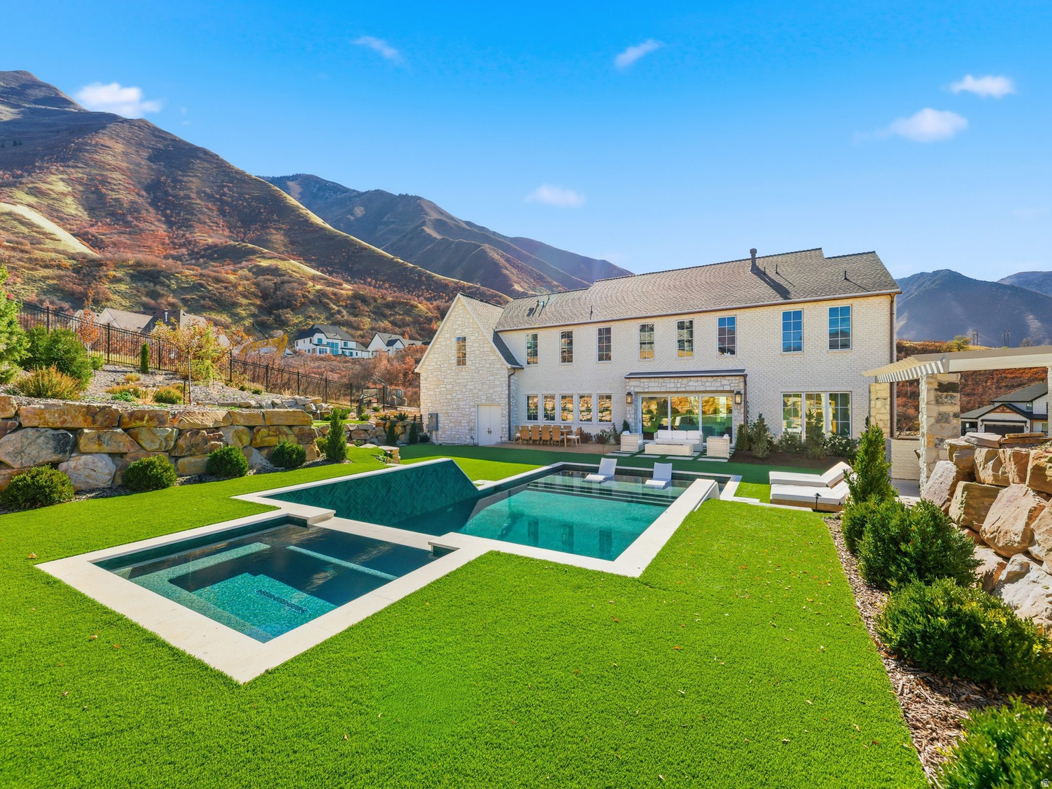 10280 S DIMPLE DELL RD, Sandy, UT, 84092