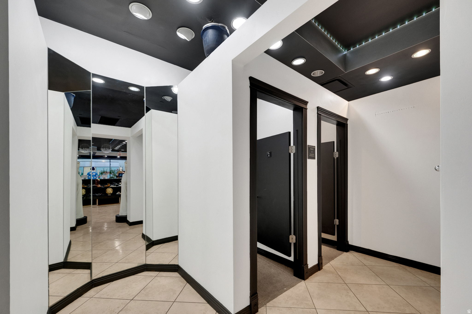 3601 S 2700 W UNIT G-100, West  Valley  City, UT, 84119