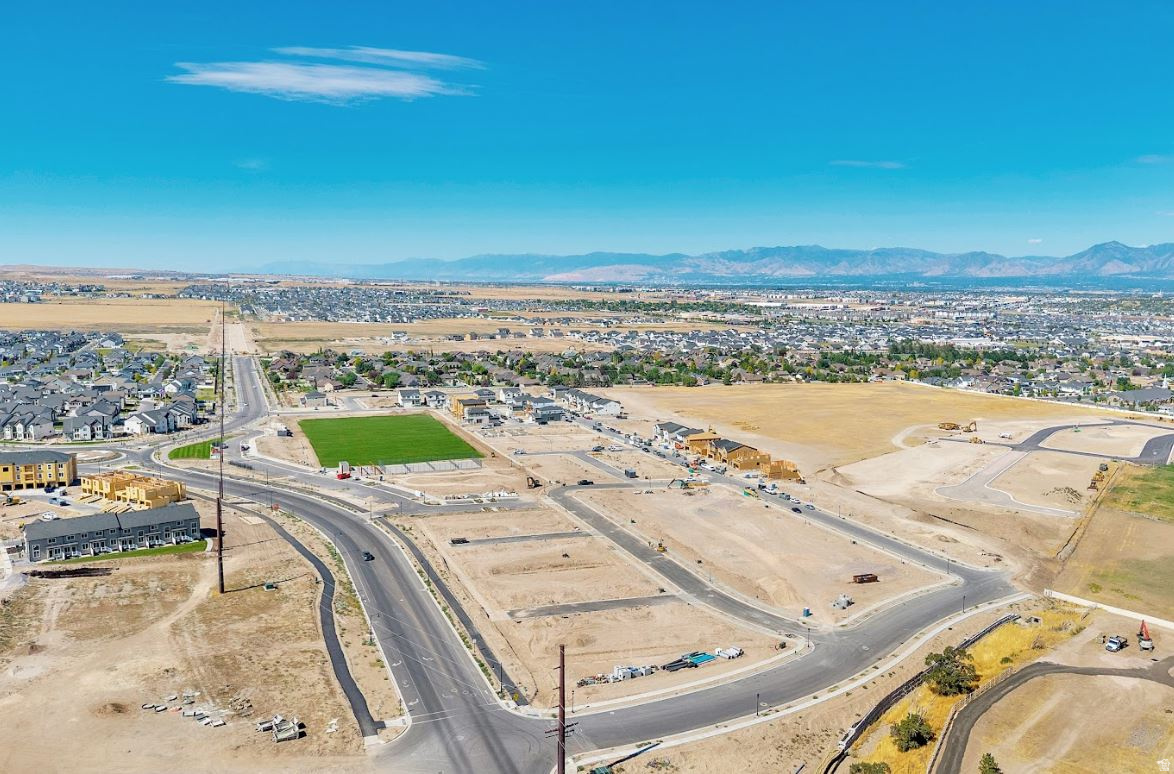 12686 S LINCOLN PEAK LAN UNIT 114, Herriman, UT, 84096