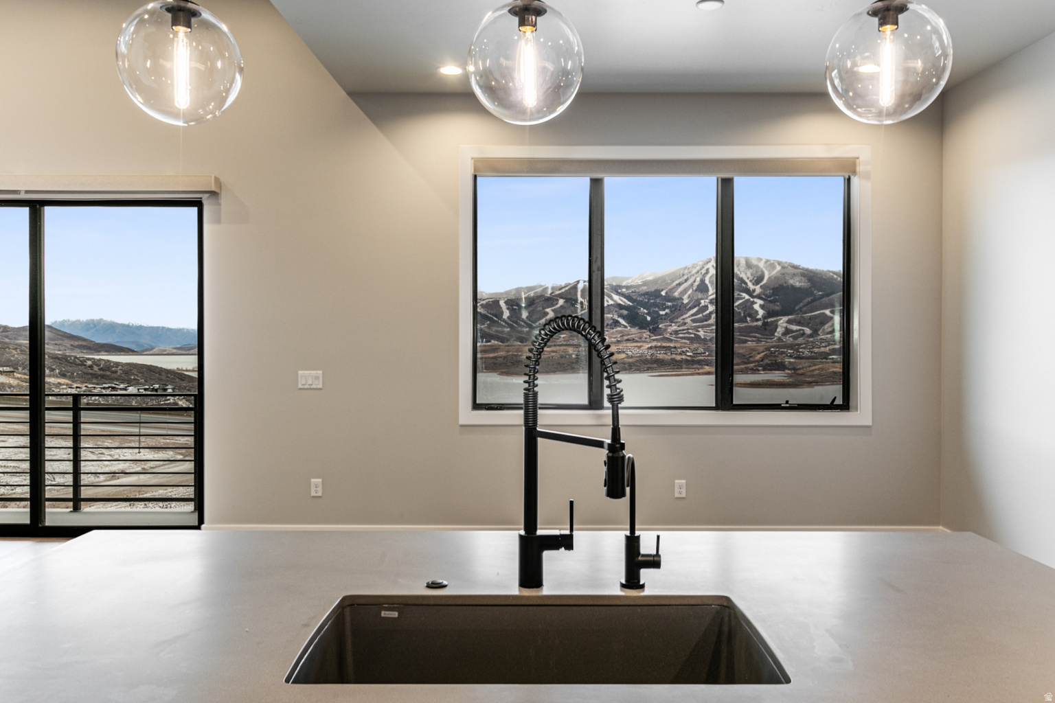 854 E KLAIM DR UNIT 6, Hideout, UT, 84036