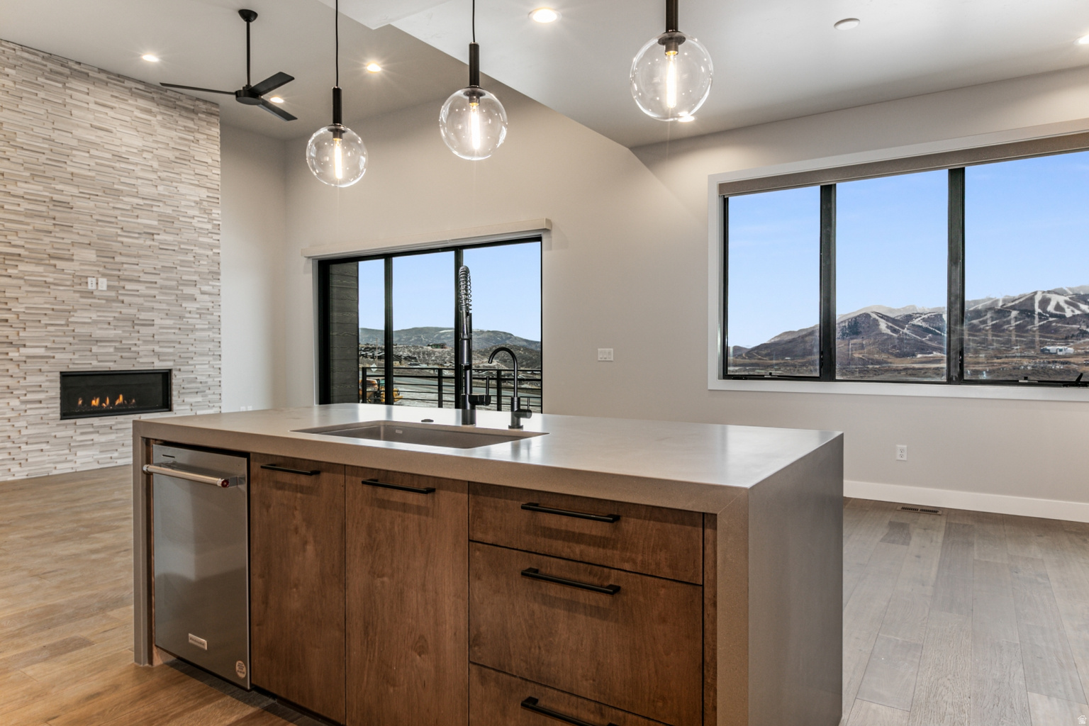 854 E KLAIM DR UNIT 6, Hideout, UT, 84036